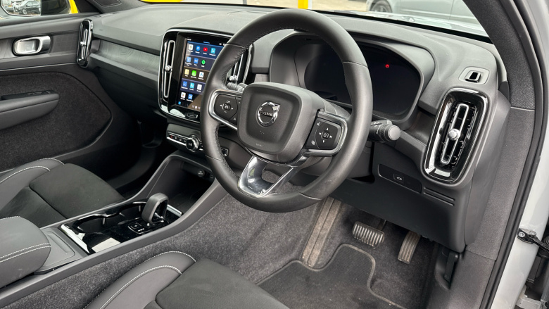 Volvo EC40 175kW Plus 69kWh 5dr Auto Electric Estate